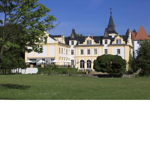 Schloss und Gut Liebenberg