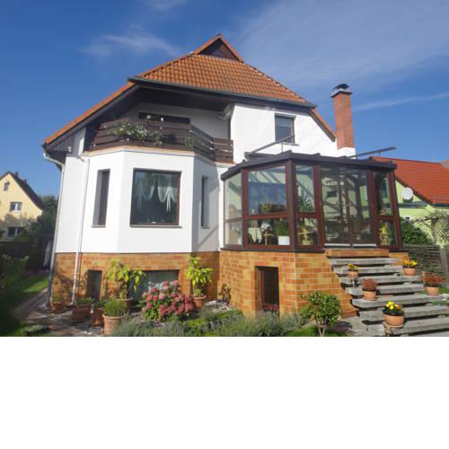 Schmidt Apartment