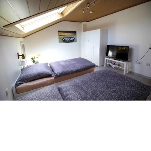 Schöne 3-Zimmer Ferienwohnung mit Balkon gratis WLAN