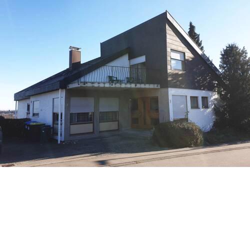 Schöne Ferienwohnung in Heroldstatt mit Balkon