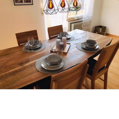 Schöne Ferienwohnung mit viel Platz und Parkplatz