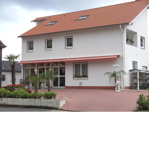 Schöne Ferienwohnungen-Apartments für Monteure-Messe und Privatgäste in Burscheid