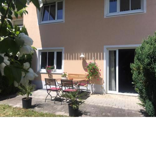 Schöne Gartenwohnung