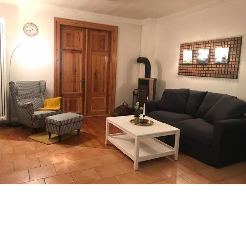 Schöne Wohnung mit abgeschlossenem Grundstück zentral und ruhig