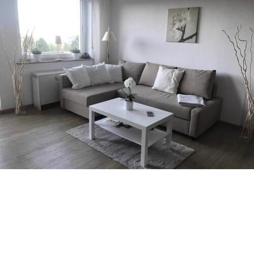 Schöne Wohnung mit Balkon und Bergblick