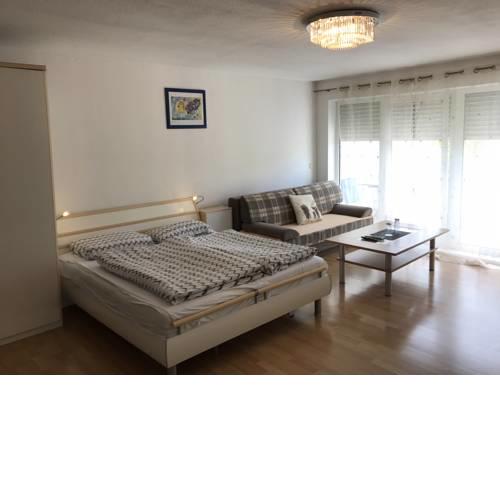 Schöne Wohnung mit Balkon