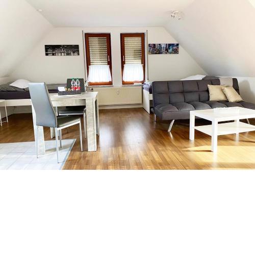 Schönes 1 Zimmer Apartment mit Dachterrasse