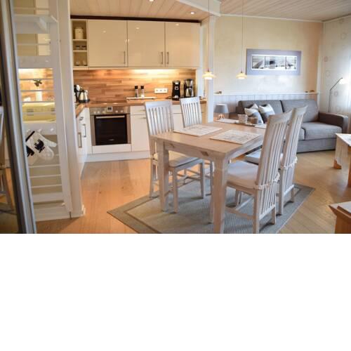 Schönes neues hochwertig renoviertes 2-Zimmer Appartement in der 4. Etage.