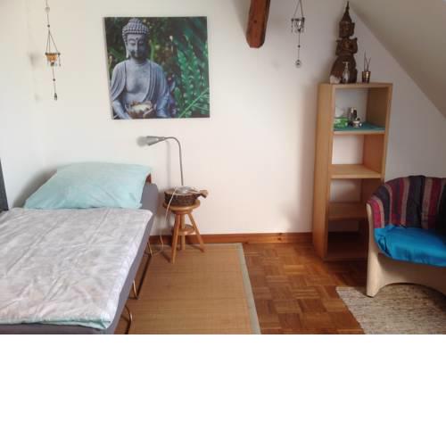 schönes Zimmer mit Bad
