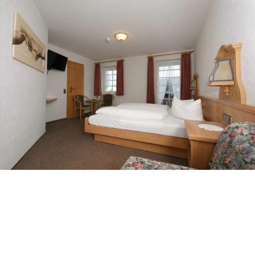 ZUR TRAUBE Schwarzwaldhotel & Restaurant im Grünen / Hinterzarten / Titisee