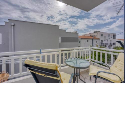 Sea Breeze Apartments Makarska - Happy Rentals