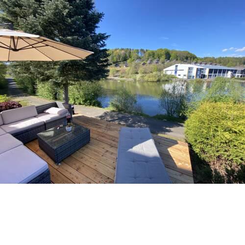 SEA Office - Modernes Ferienhaus mit tollem Seeblick