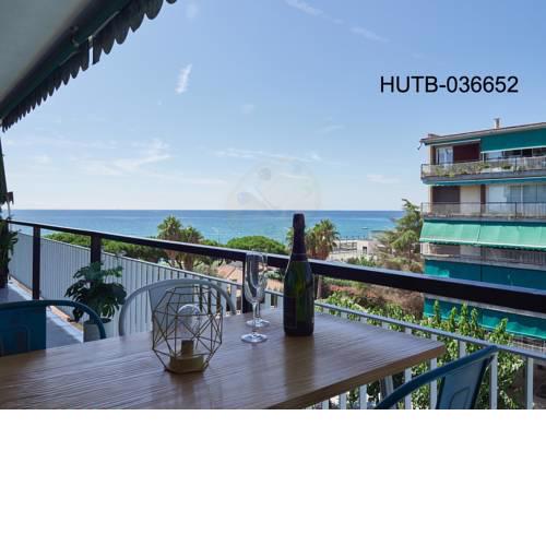 Sea & Pool Apartment 2