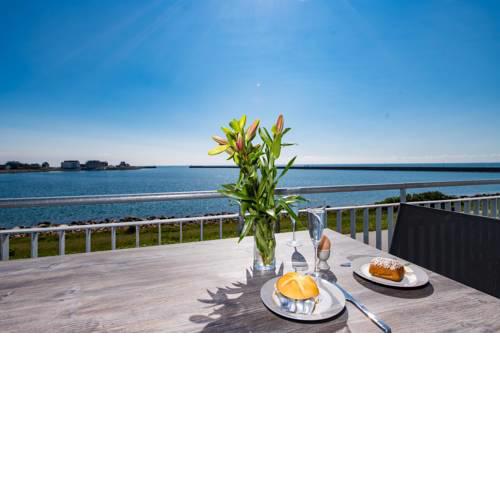 Sea View 11