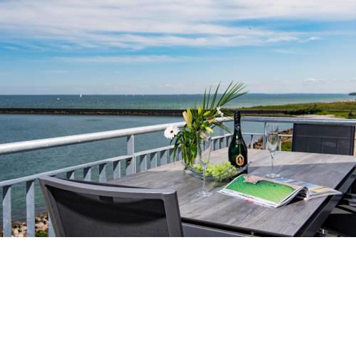 Sea View 24