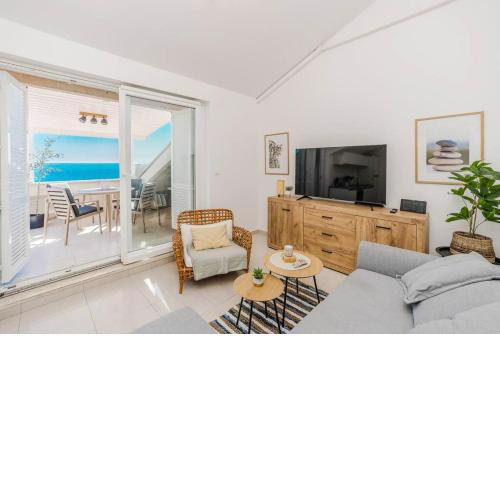 Sea view and More apartment