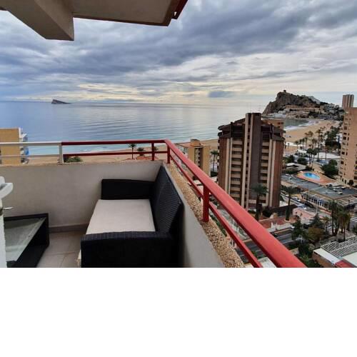Sea-View Apartment in Benidorm with Private Terrace