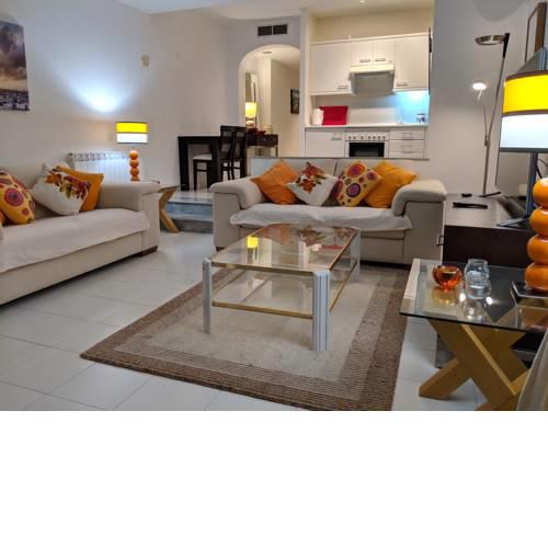 Sea View apartment in posh Miraflores