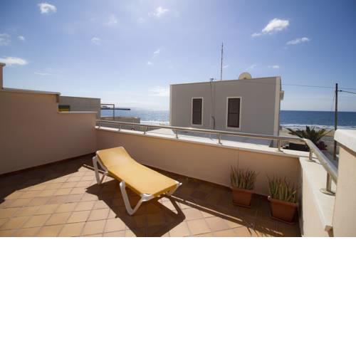 Sea View Apt with nice terrace only 20m to Kite and Windsurfing Beach