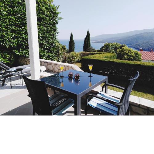 Sea View Garden Apartment K2