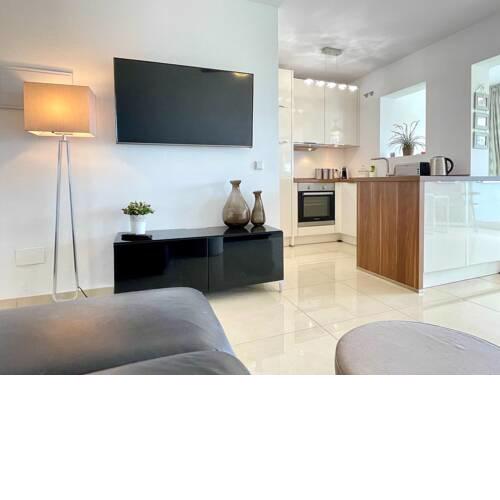 Sea view ground floor getaway! Holiday home in Mijas Costa near the beach