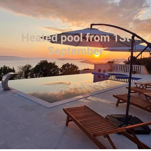 Sea view Luxury Villa Conte with private swiming pool and romantic SPA