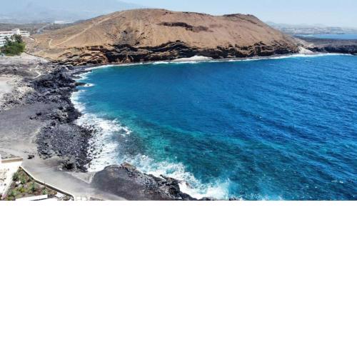 Sea view studio, with piscina and Wifi,100m from the ocean,Tenerife South