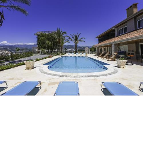 Sea View Terrace Big Villa w Pool 5 min to Beach