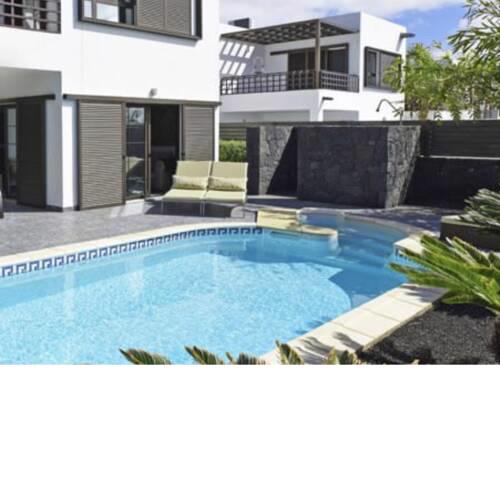 Sea views modern beach villa for relaxing holidays
