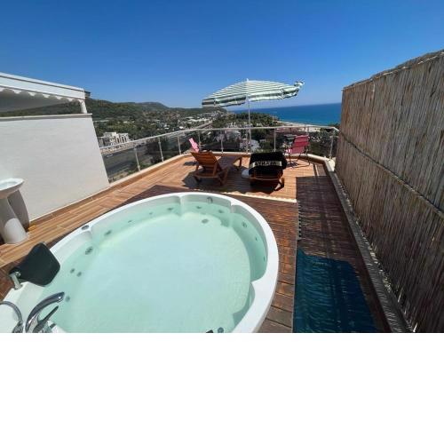 Sea Wave House