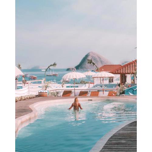 Seaesta Komodo Hostel & Hotel