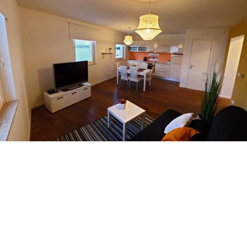 Seafront Apartment Dani for six persons