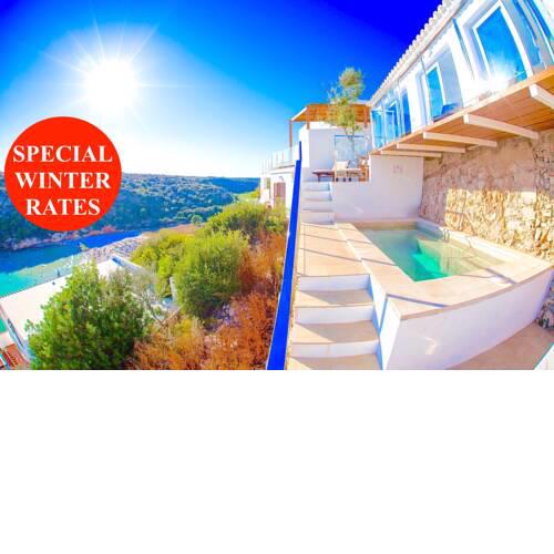 Seafront Villa Bellavista with heated pool