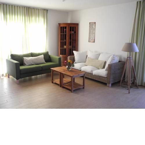 SEASIDE APARTMENTS - MOSSY GREEN