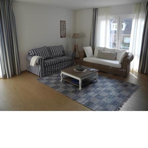 SEASIDE APARTMENTS - SUNNY BLUE