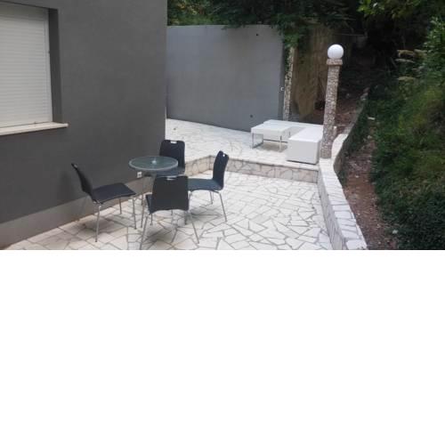 Seaside apartments with a swimming pool Krilo Jesenice, Omis - 13898