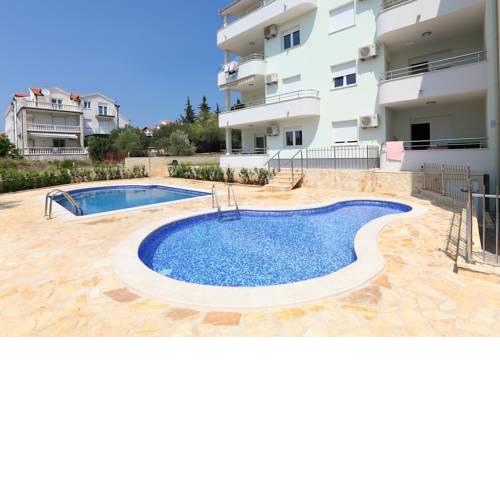 Seaside apartments with a swimming pool Okrug Gornji, Ciovo - 5960