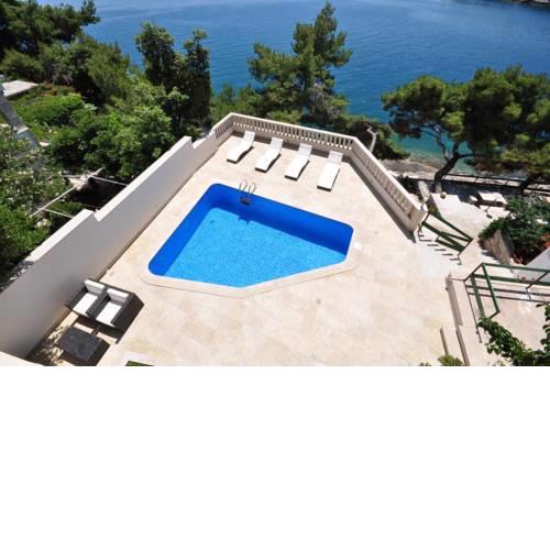 Seaside apartments with a swimming pool Puntinak, Brac - 769