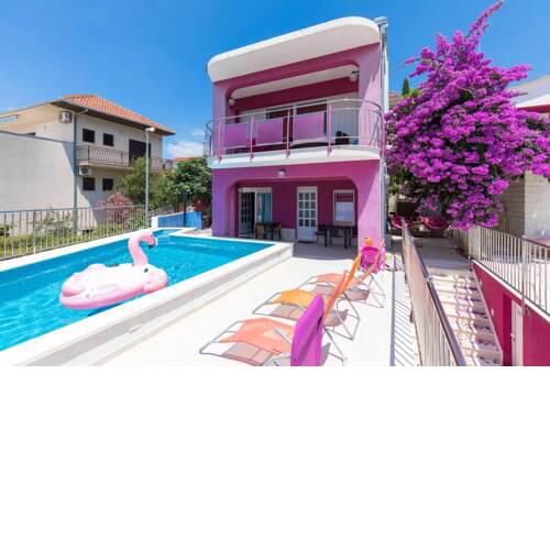 Seaside apartments with a swimming pool Seget Vranjica, Trogir - 9429