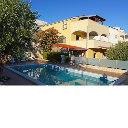 Seaside apartments with a swimming pool Sevid, Trogir - 21163