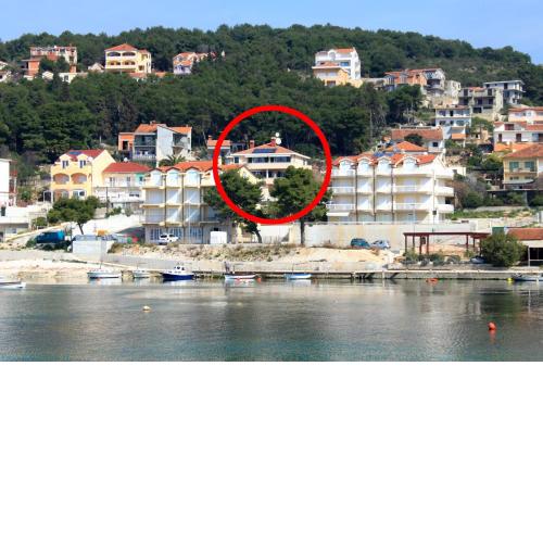 Seaside apartments with a swimming pool Trogir - 7561