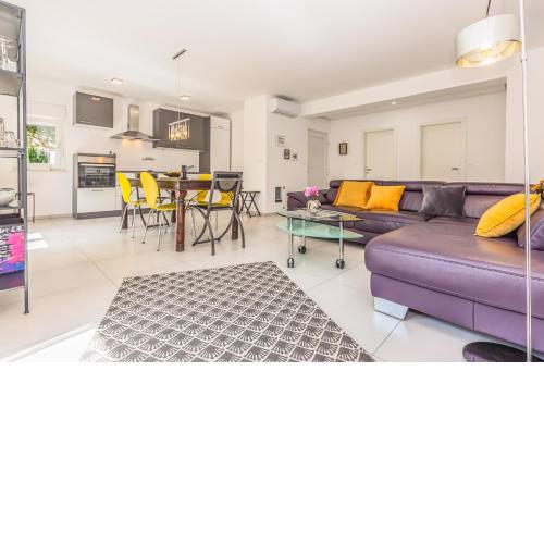 Seaside Family Apartments