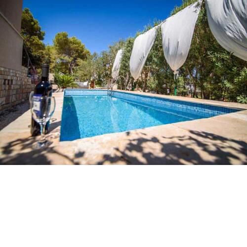 Seaside family friendly house with a swimming pool Cove Osibova, Brac - 2837