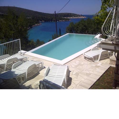 Seaside house with a swimming pool Cove Pribinja, Hvar - 15324