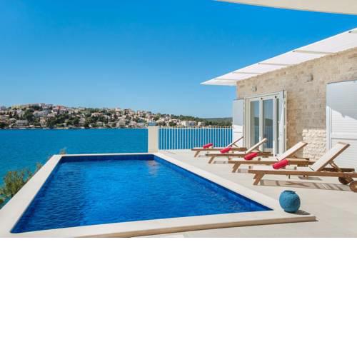 Seaside luxury villa with a swimming pool Zatoglav, Rogoznica - 11685