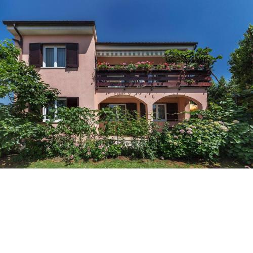 Seaside Villa - App 2