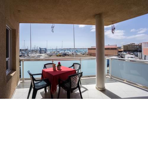 Seaview apartment in harbour with terrace