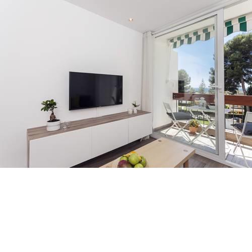 Seaview flat with Sunny Balcony - Central Marbella