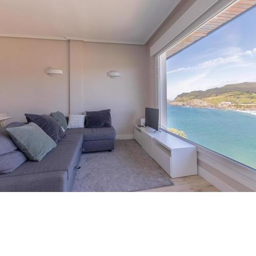 SEAVIEW V apartment by Aston Rentals
