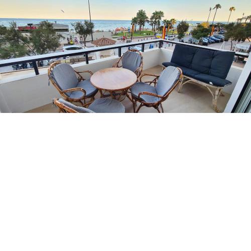 SEAVIEW y BEACH Ocean view apartment renovated
